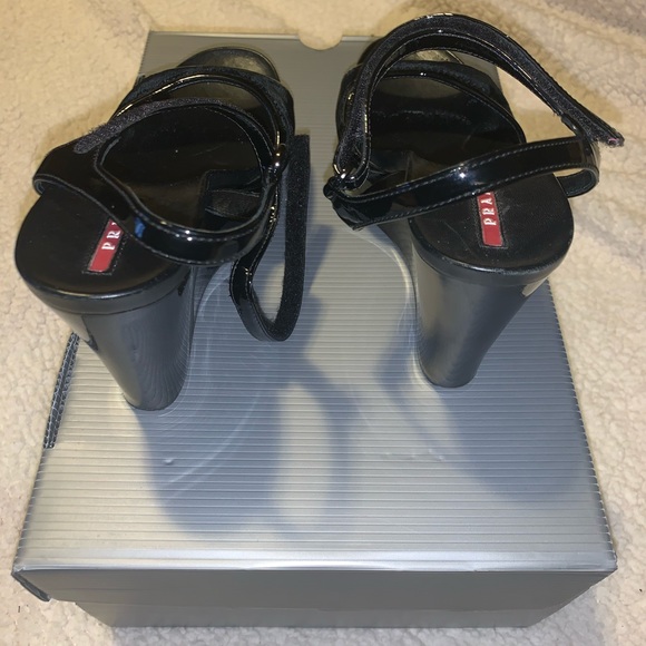 I no longer have use for them. - Picture 2 of 4